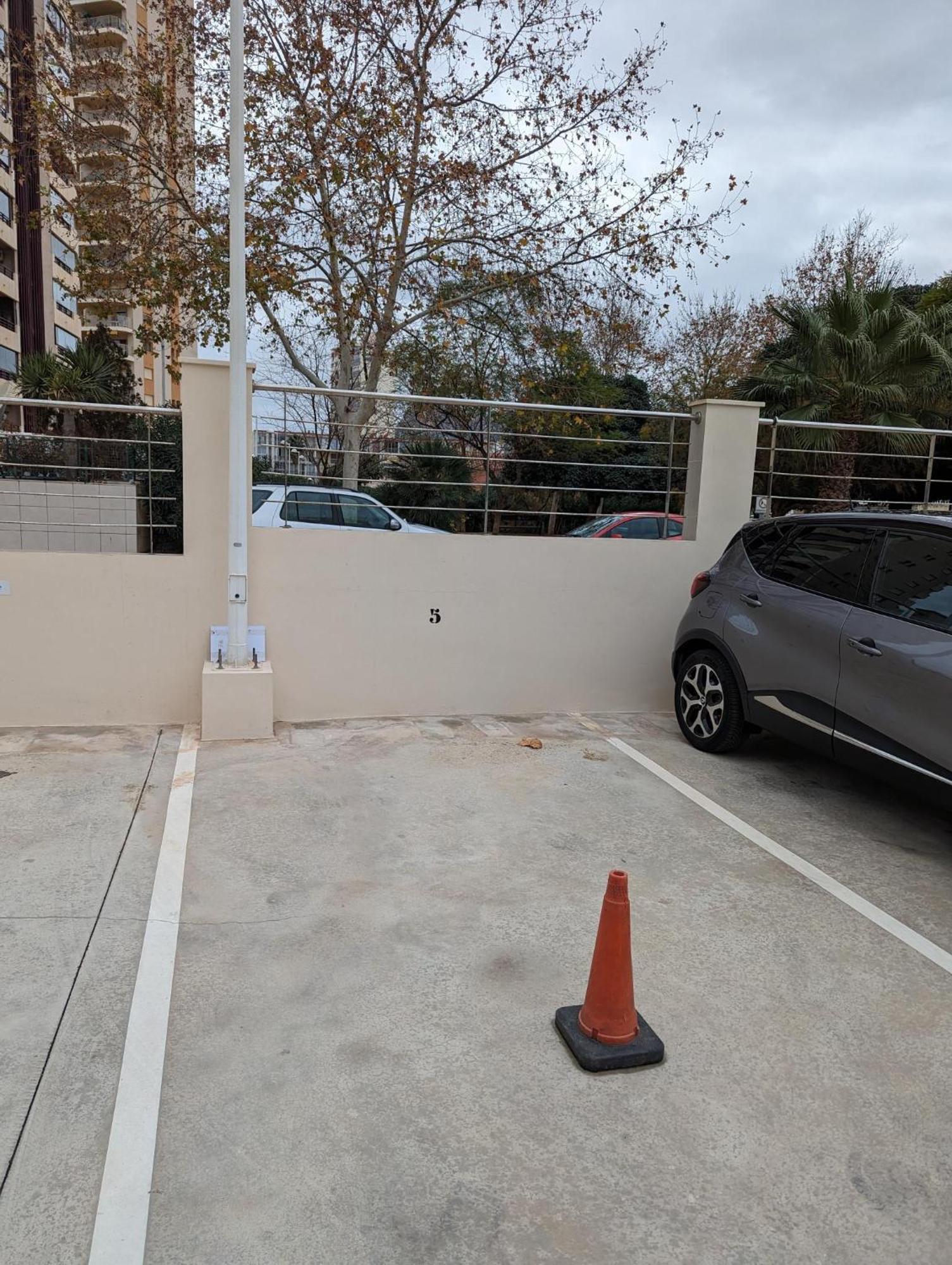 100 M From Fossa In Appartement Calp