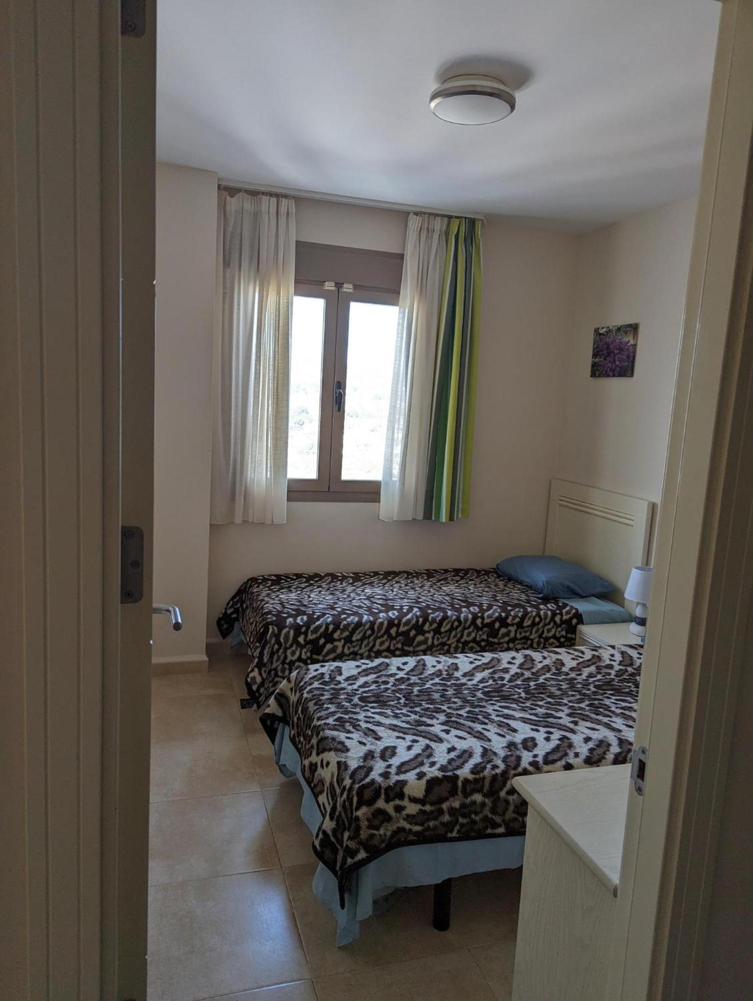 100 M From Fossa In Appartement Calp